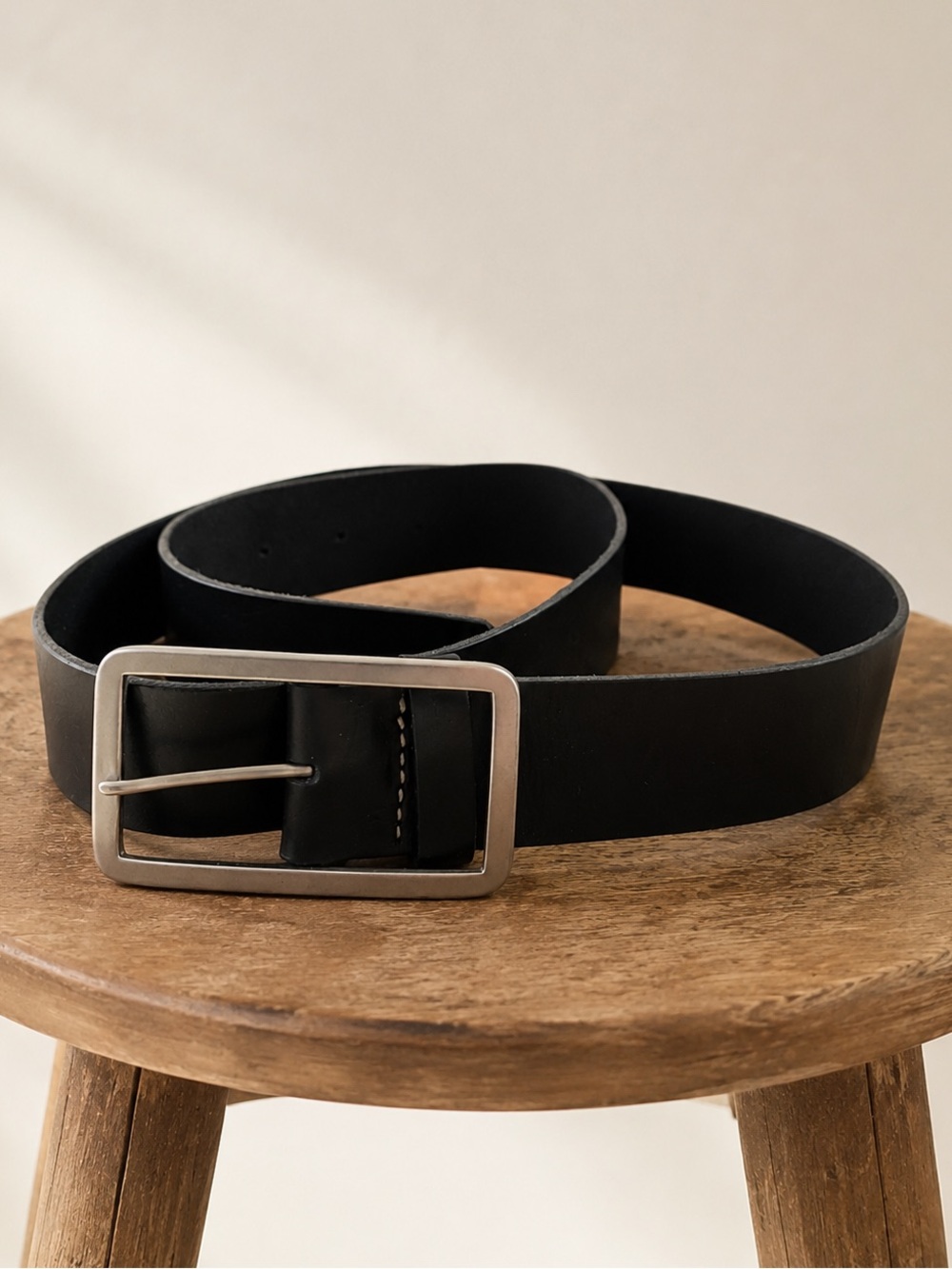 Women’s Banana Republic Black Genuine Soft Leather Brass Buckle Belt Sz Small